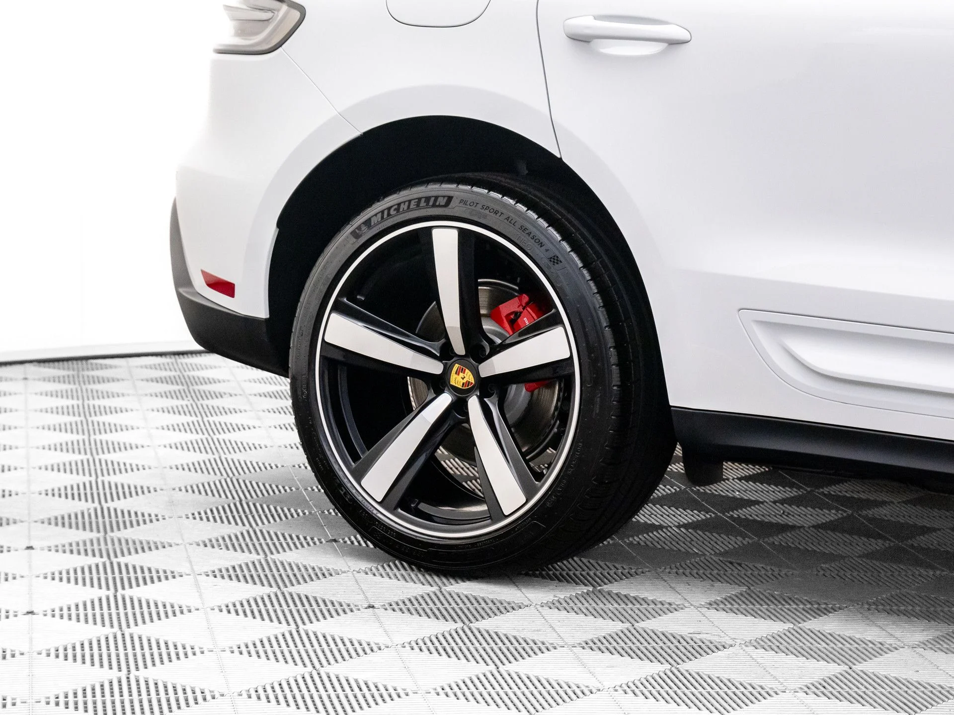 New 2026  Porsche S image 36