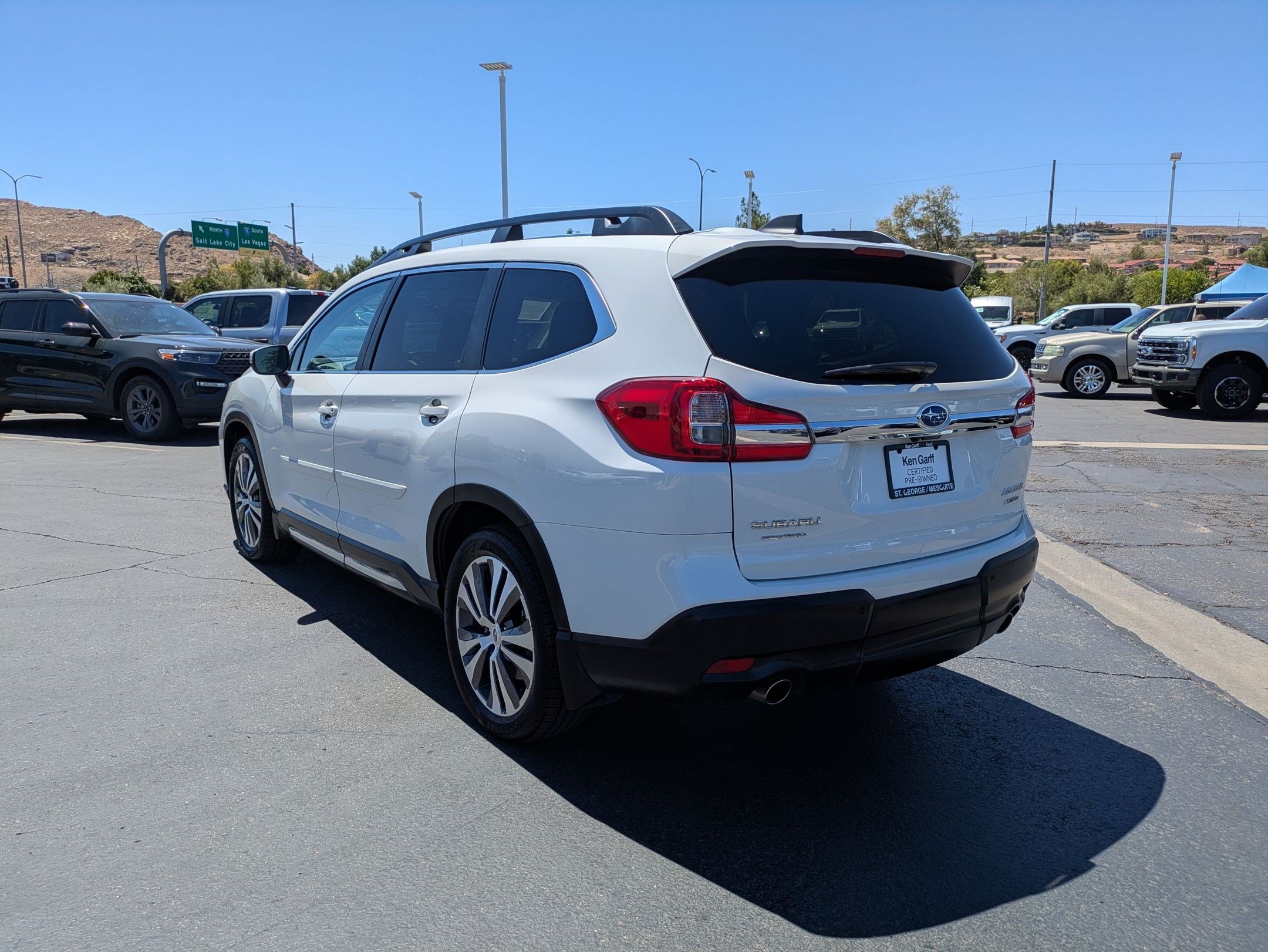 Used 2022 Crystal White Pearl Subaru Limited image 5