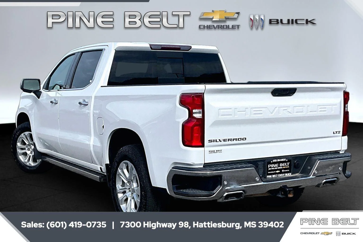 Used 2022 Summit White Chevrolet LTZ image 2
