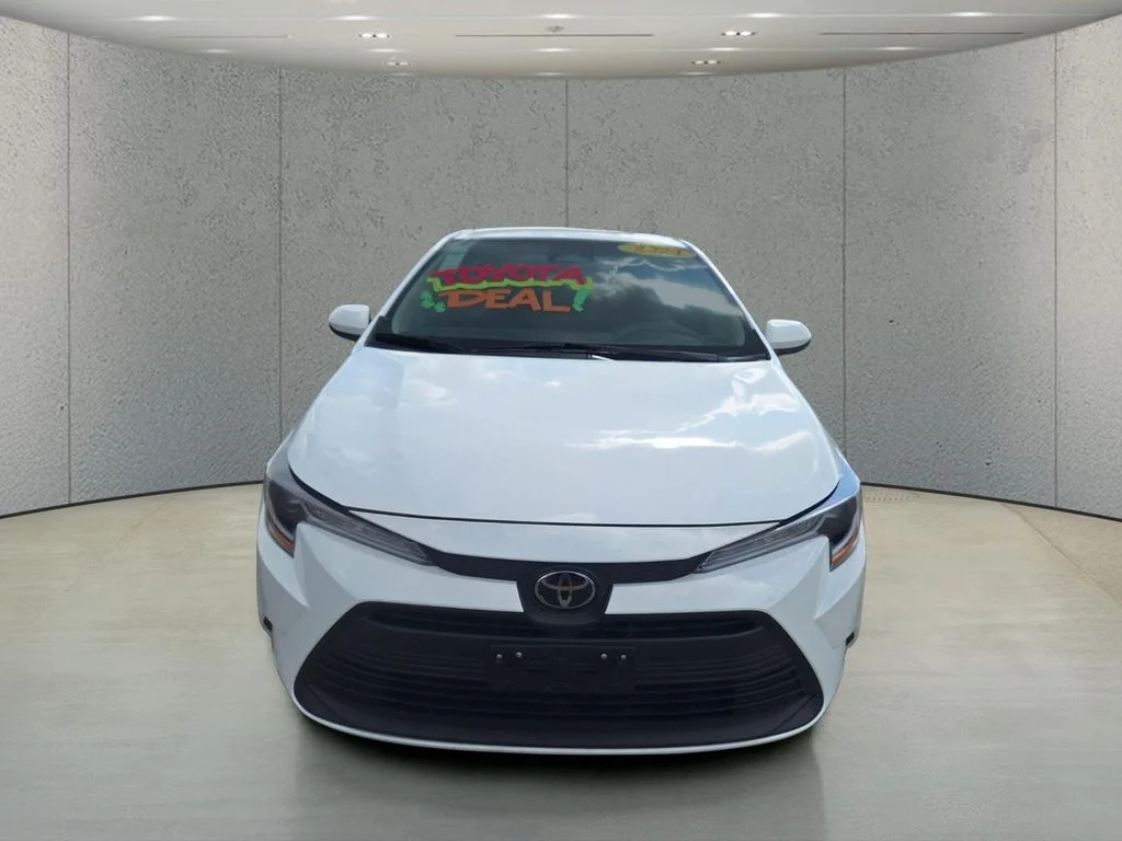 2024 Toyota Corolla LE - Photo 8
