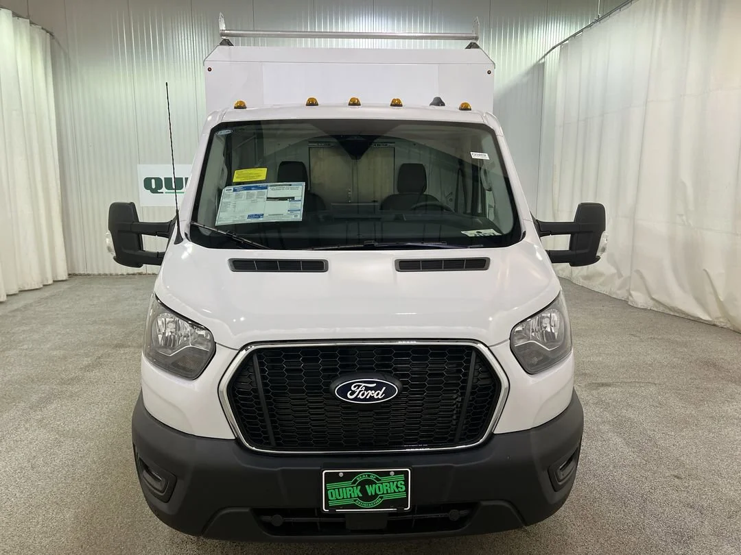 New 2026 Oxford White Ford Cutaway image 2