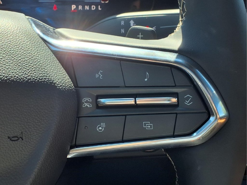 2027 Chevrolet Traverse Z71 - Photo 19