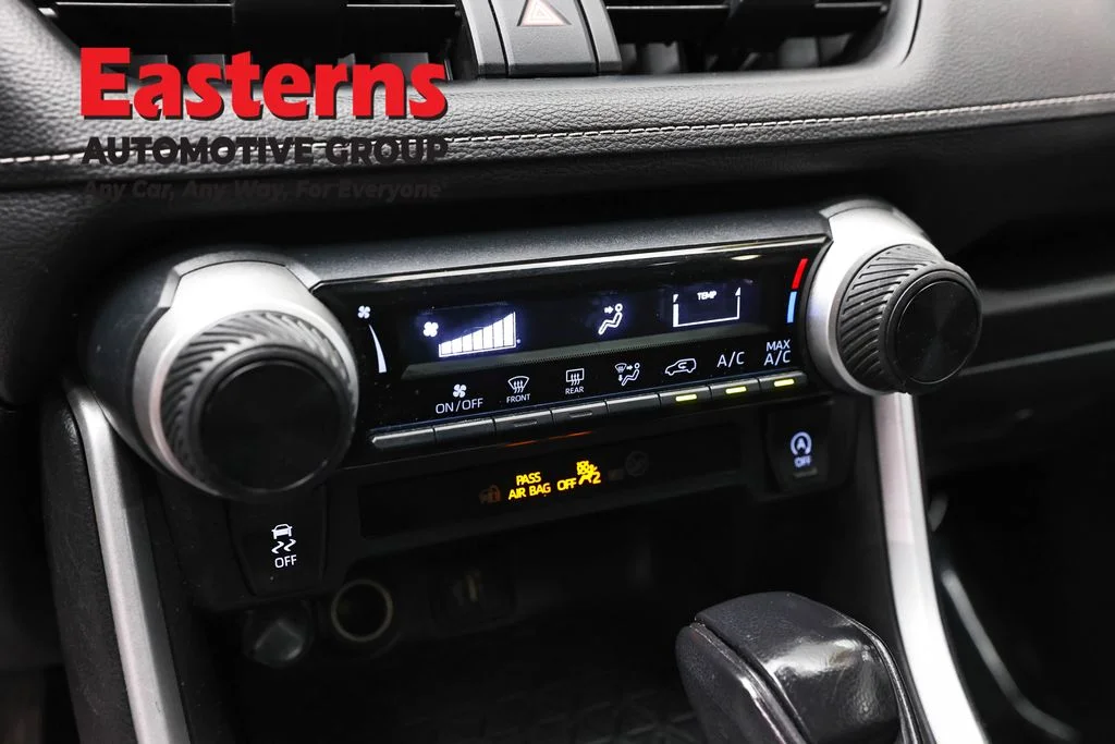 Used 2023 White Toyota LE image 19