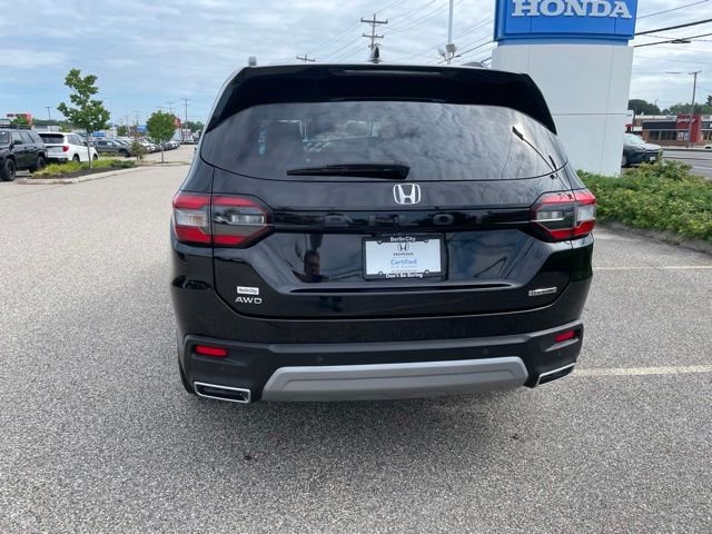 Used 2024 Crystal Black Pearl Honda Touring image 6