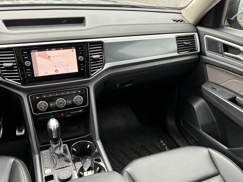 Used 2023 Black Volkswagen 3.6L V6 SEL R-Line image 13