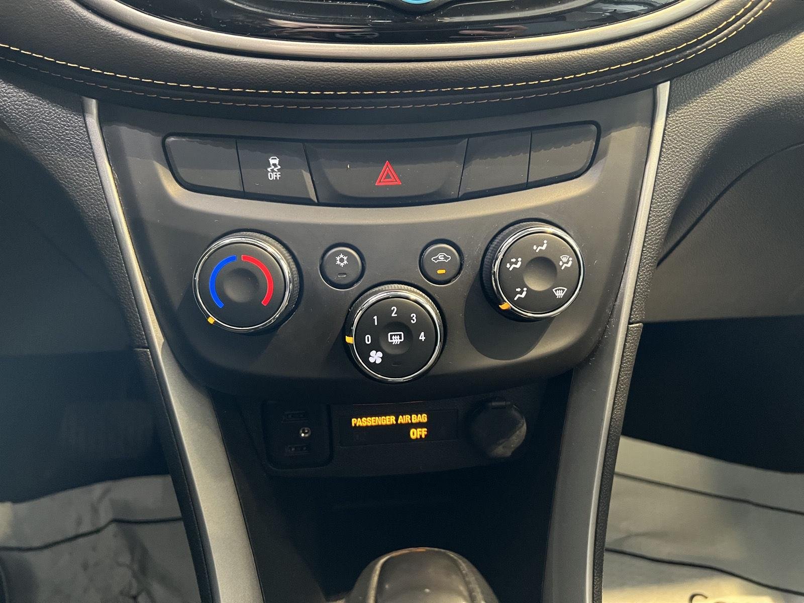 Used 2020 Summit White Chevrolet LS image 19