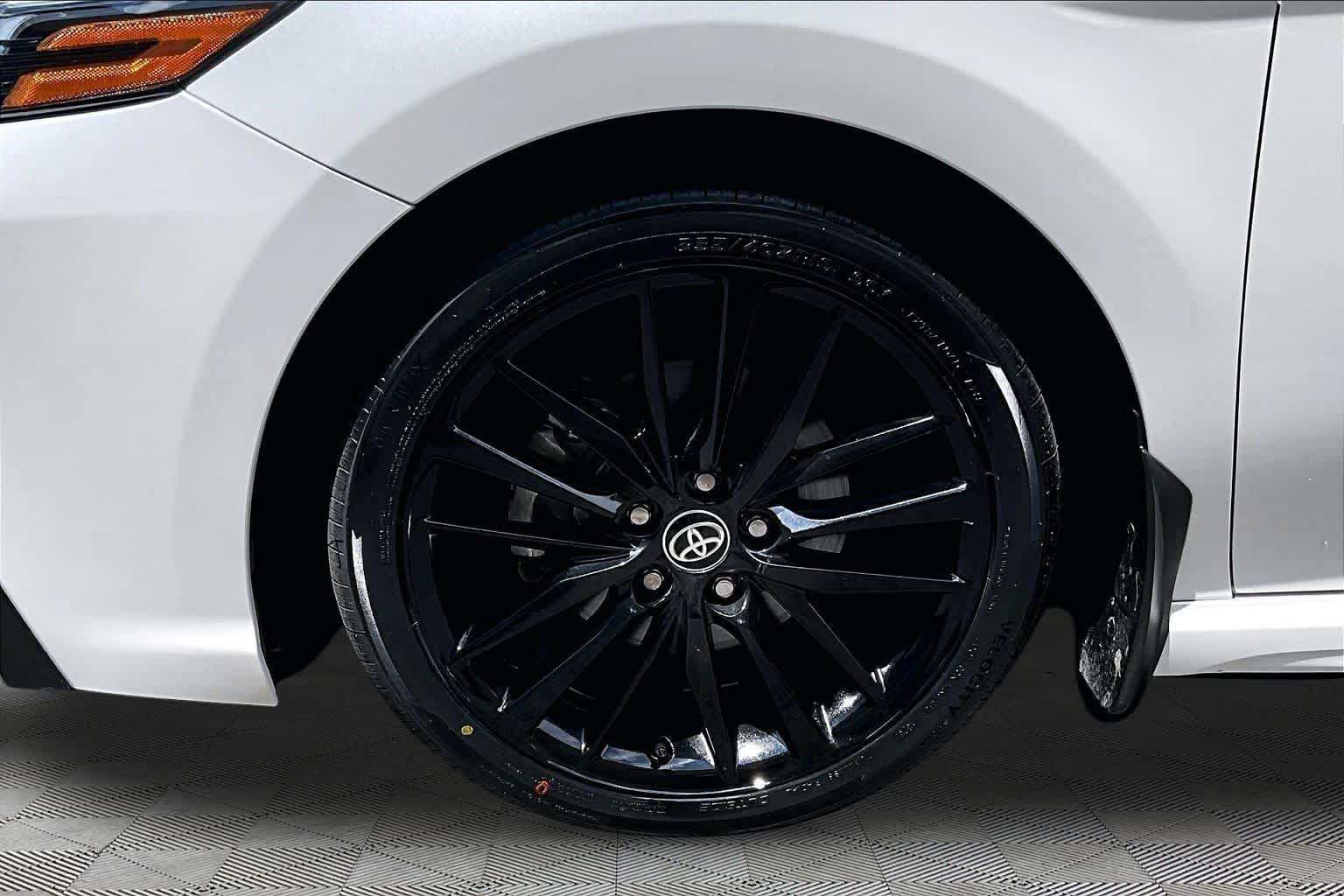 Used 2024 Wind Chill Pearl/Midnight Black Metallic Toyota XSE V6 image 11
