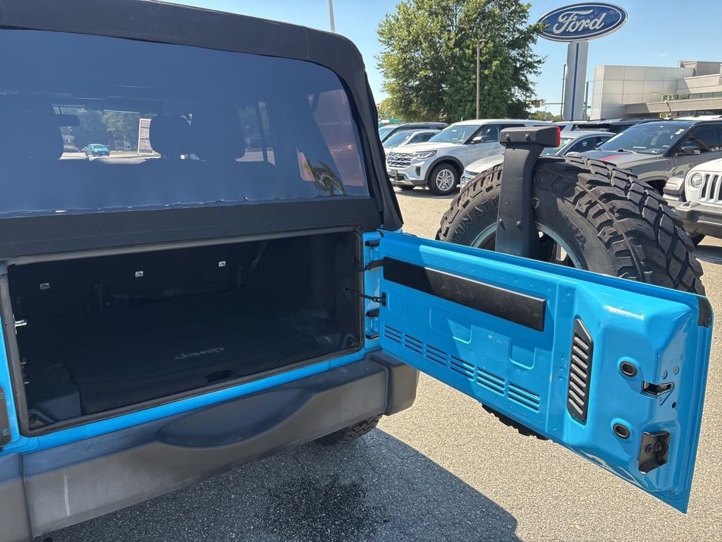 Used 2017 Blue Jeep Unlimited Rubicon image 26