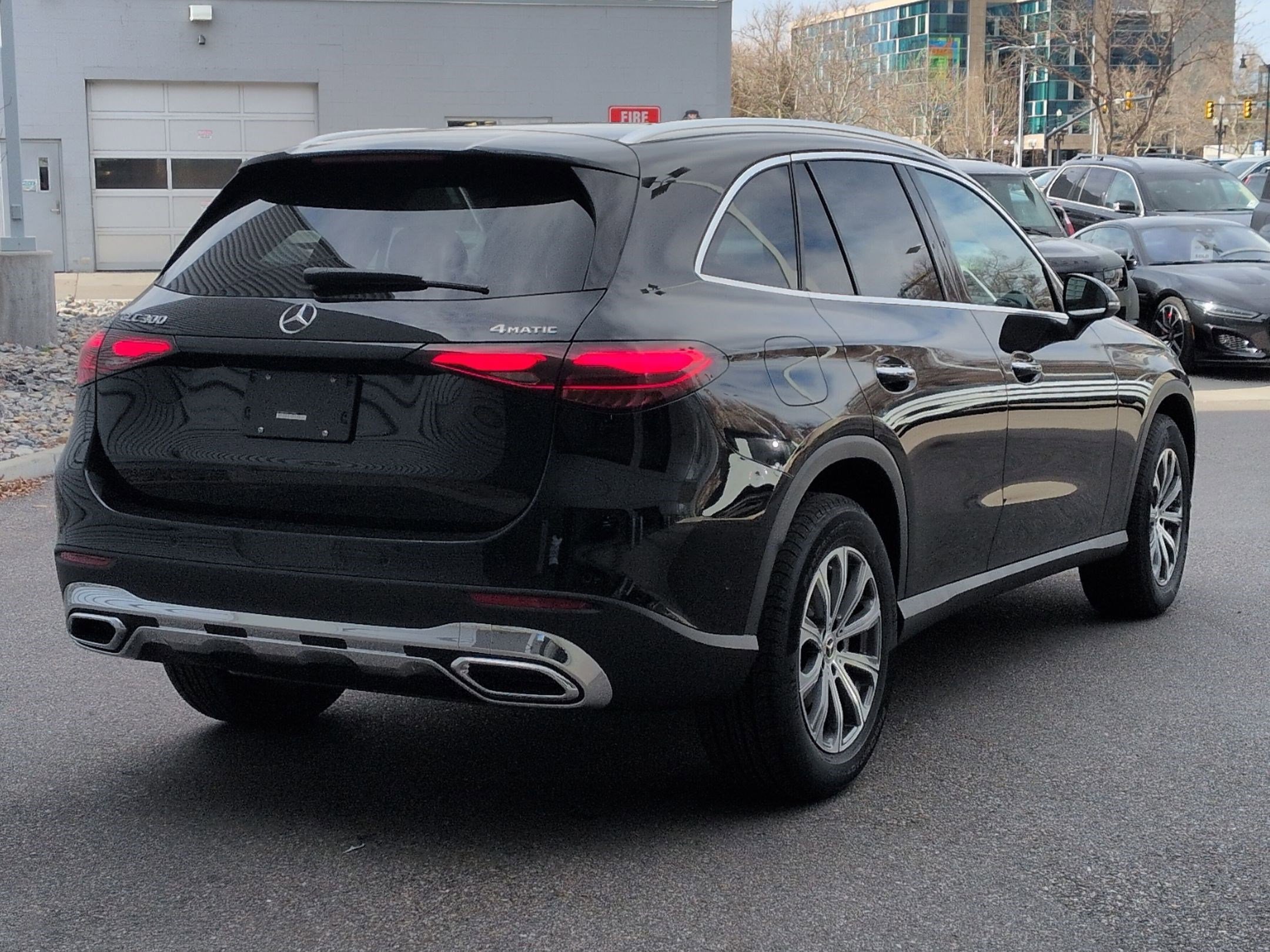 New 2026 Black Mercedes-Benz GLC 300 image 21