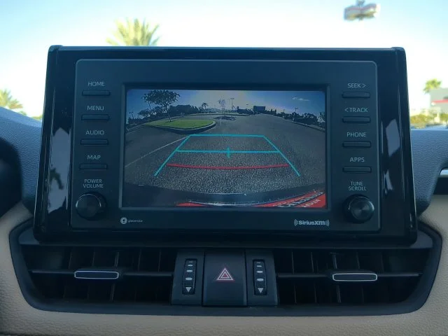 Certified Used 2021  Toyota XLE Premium image 25