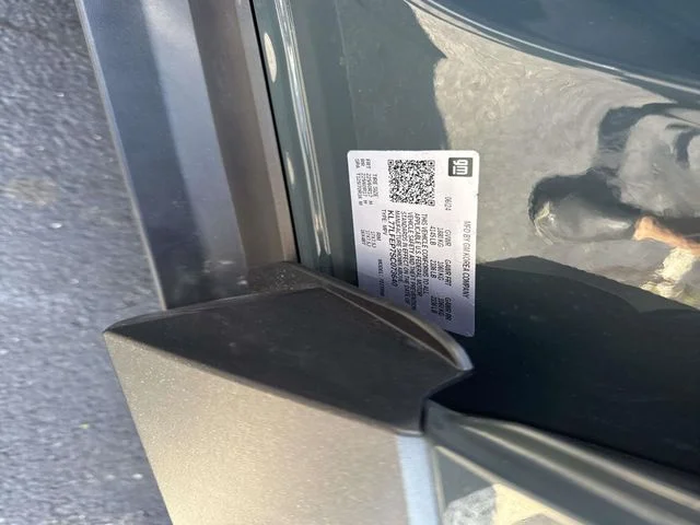 Used 2025 Gray Chevrolet LS image 23