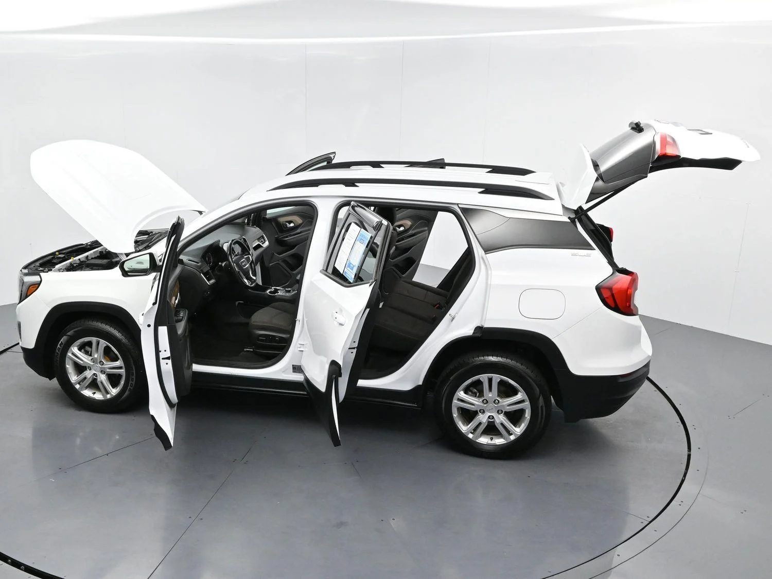 Used 2020 Summit White GMC SLE image 41