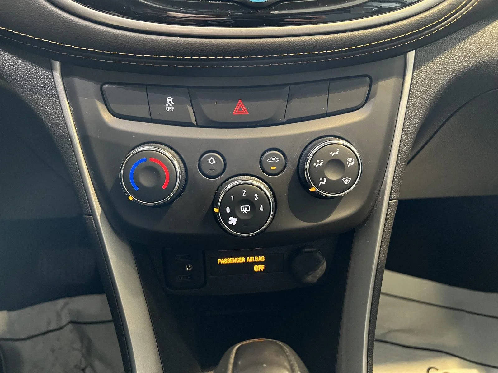 Used 2020 SUMMIT WHITE Chevrolet LS image 19