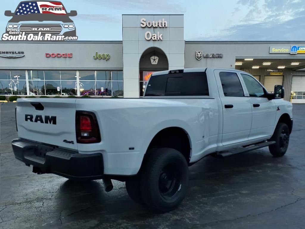 New 2026 Bright White Clear-Coat Exterior Paint RAM Tradesman image 3