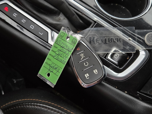 Used 2022 Gray Chevrolet Premier image 33