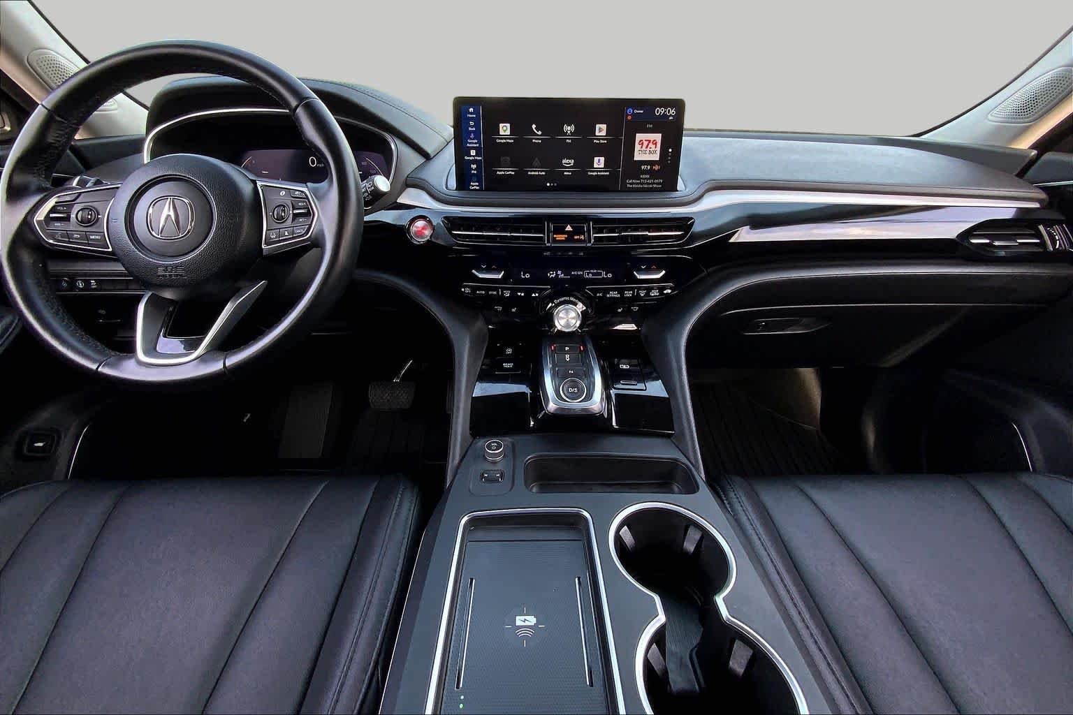 Used 2025 Majestic Black Pearl Acura  image 22