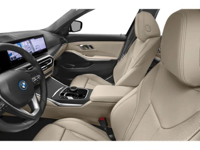 Used 2023  BMW 330e xDrive image 14