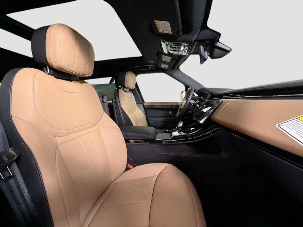 New 2026 Borasco Grey Land Rover Dynamic SE image 30