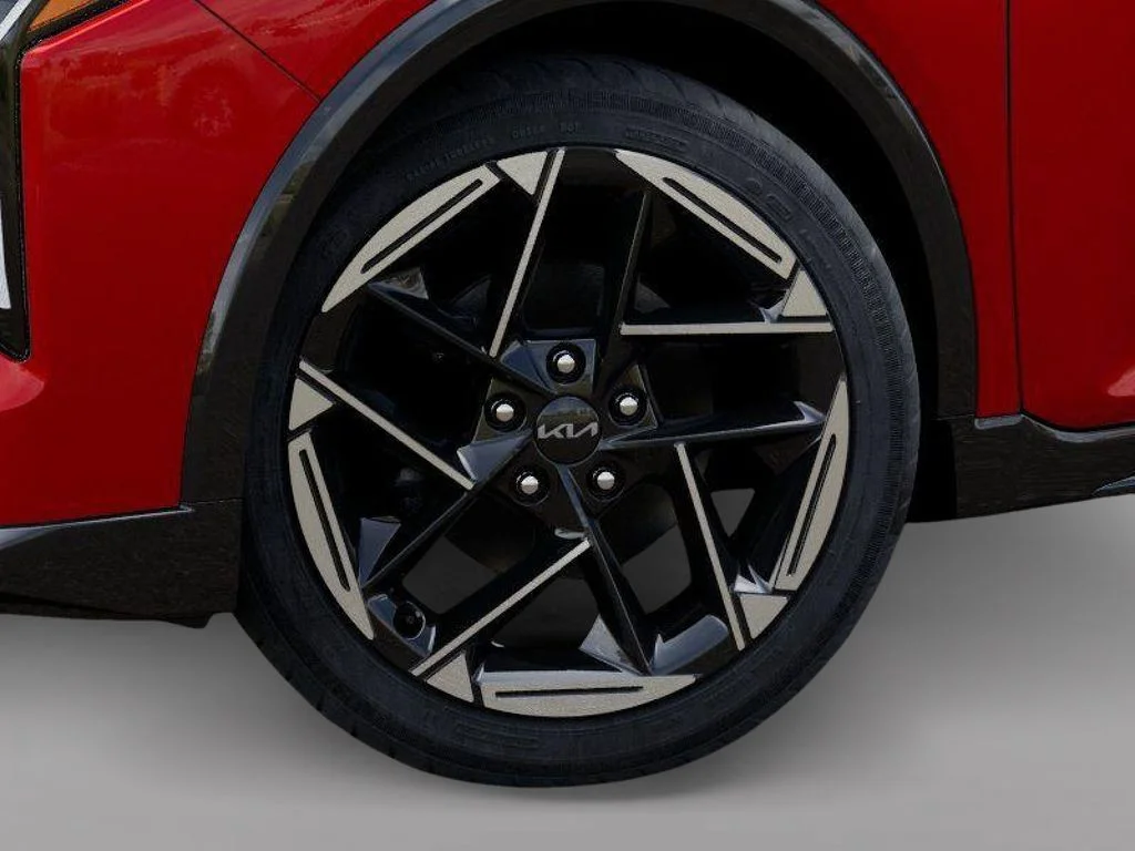 2025 Kia K4 GT-Line - Photo 9