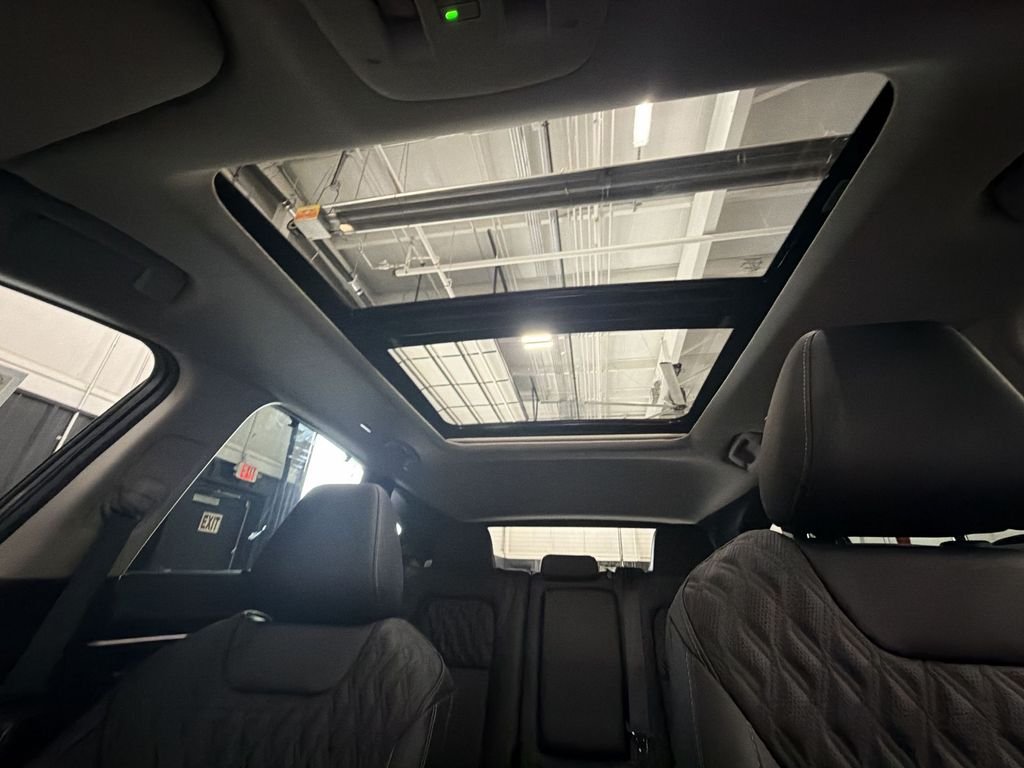 New 2026 Super Black Nissan Platinum image 22