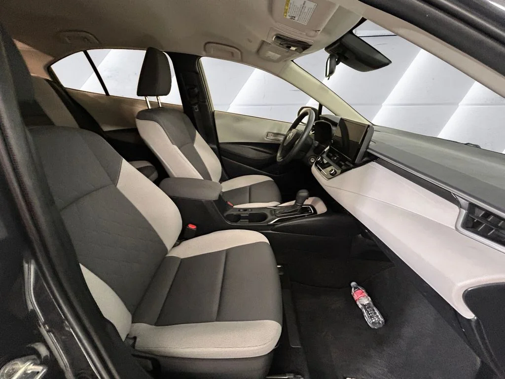 Used 2024  Toyota LE image 13