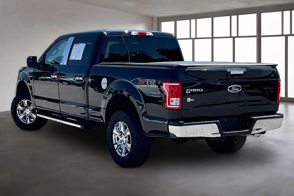 Used 2017 Black Ford XLT image 14