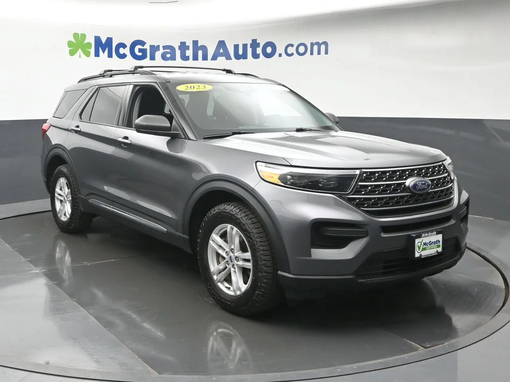 Certified Used 2023 Gray Ford XLT image 2