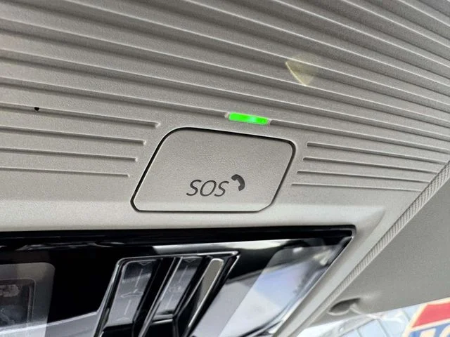 2025 Volkswagen Tiguan SE - Photo 26