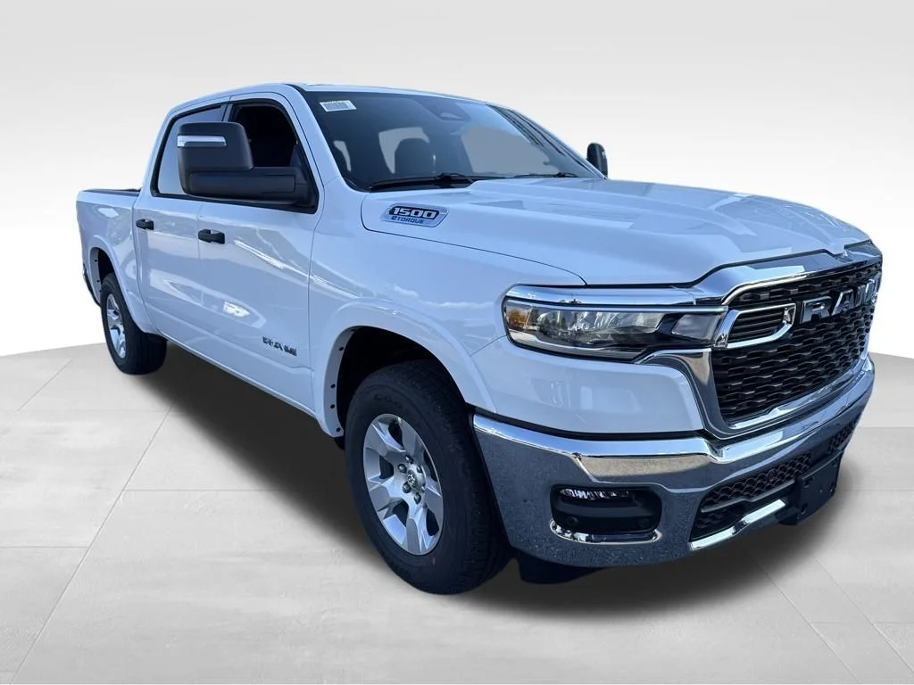Used 2025 White Ram Big Horn/Lone Star image 8