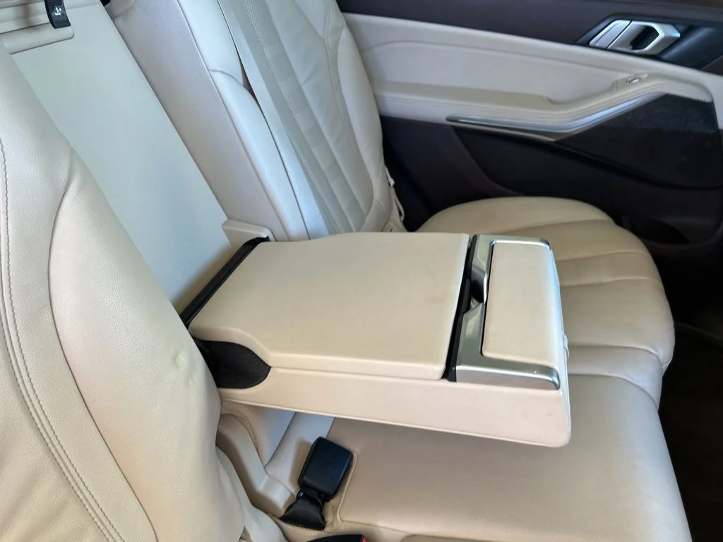 Used 2019 Black BMW xDrive40i image 34