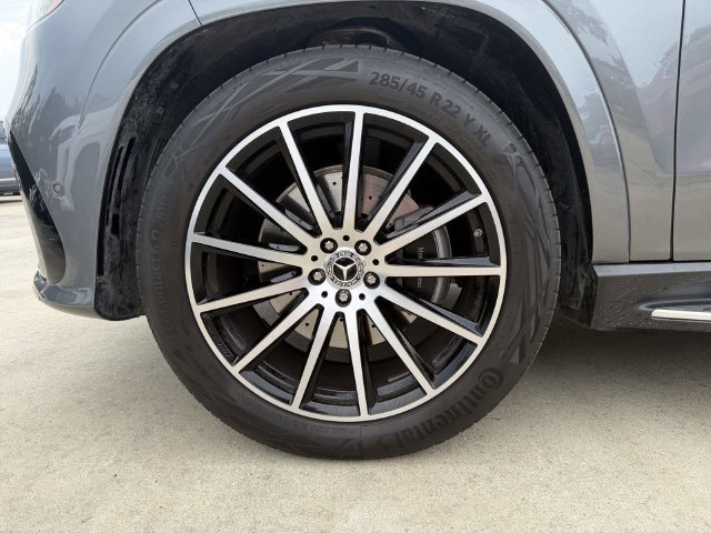 Certified Used 2026 Selenite Grey Metallic Mercedes-Benz GLS 580 image 4