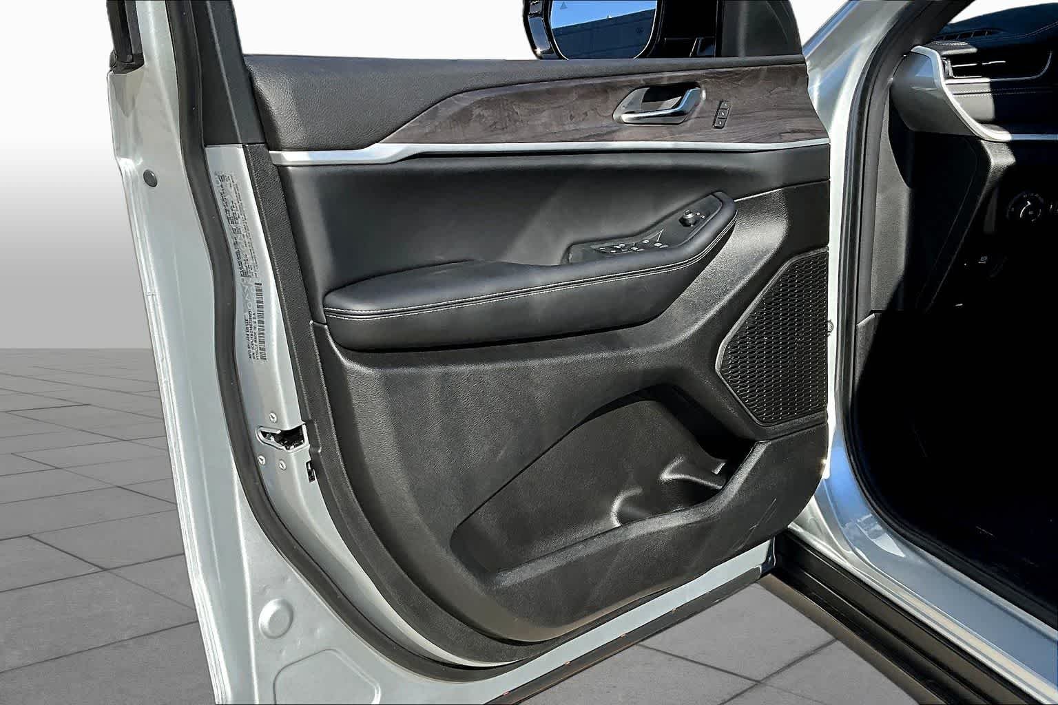 2025 Jeep Grand Cherokee L Limited - Photo 11