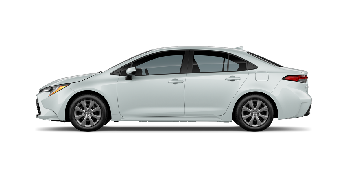New 2026 Wind Chill Pearl Toyota LE image 4