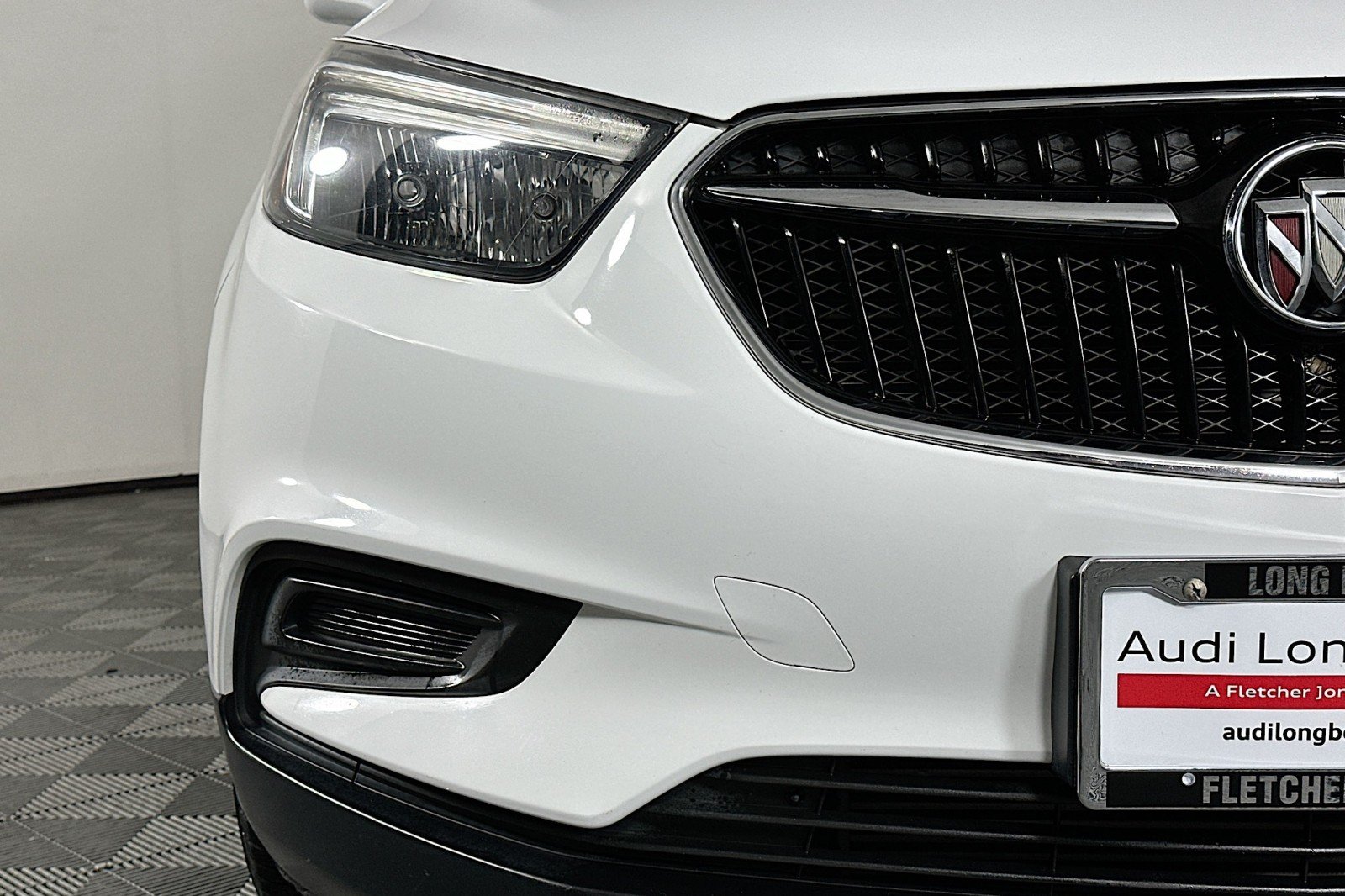 Used 2018 Summit White Buick Preferred image 16