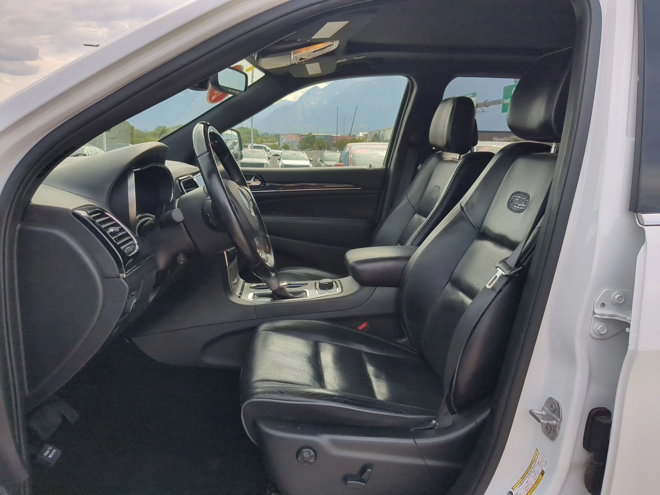 Used 2020 Bright White Clearcoat Jeep Overland image 25