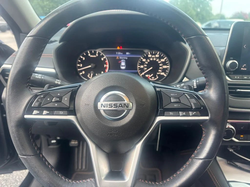 Used 2021 Black Nissan 2.5 SR image 11