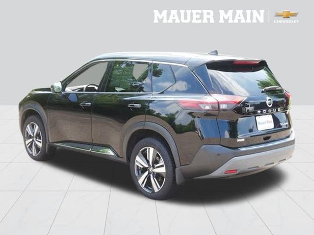 Used 2021 Black Nissan SL image 5