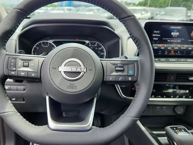 2025 Nissan Rogue SV - Photo 10