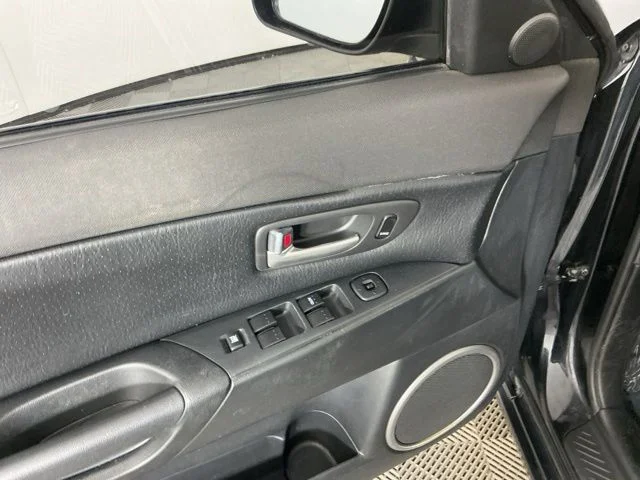 Used 2004 Black Mica Mazda s Base image 12