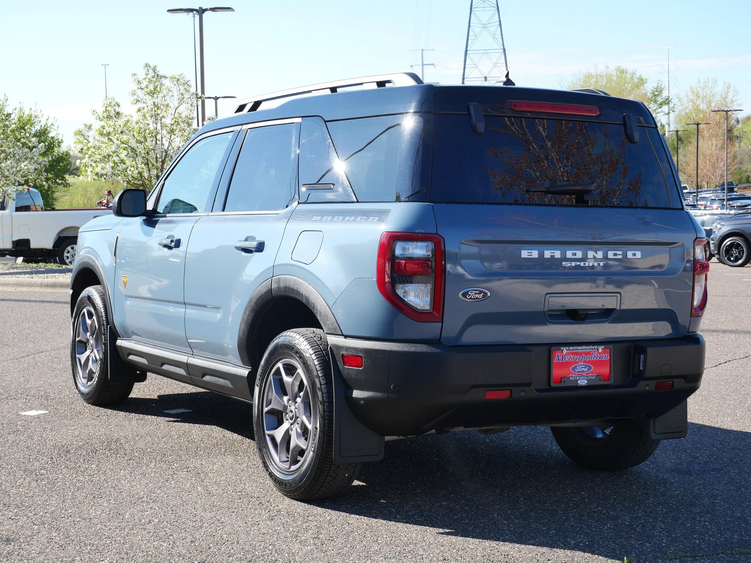 Used 2024 Azure Gray Metallic Ford Badlands image 4