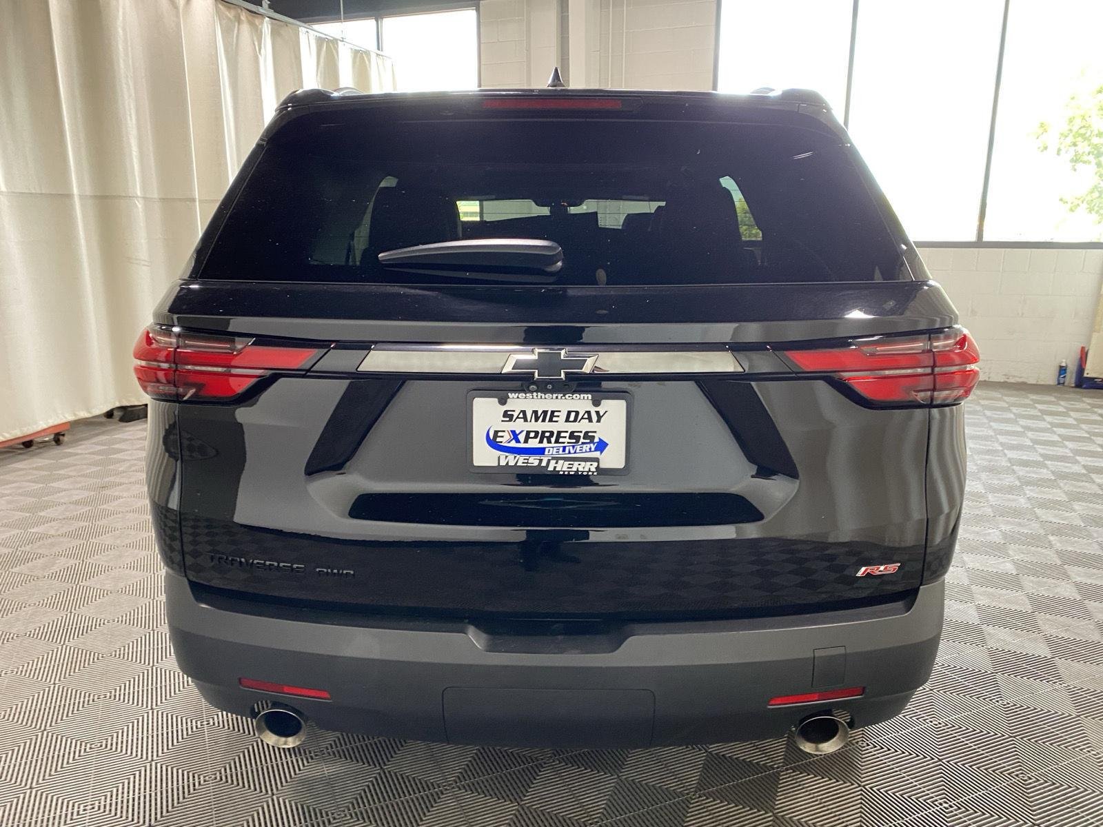 Used 2023 Mosaic Black Metallic Chevrolet RS image 13