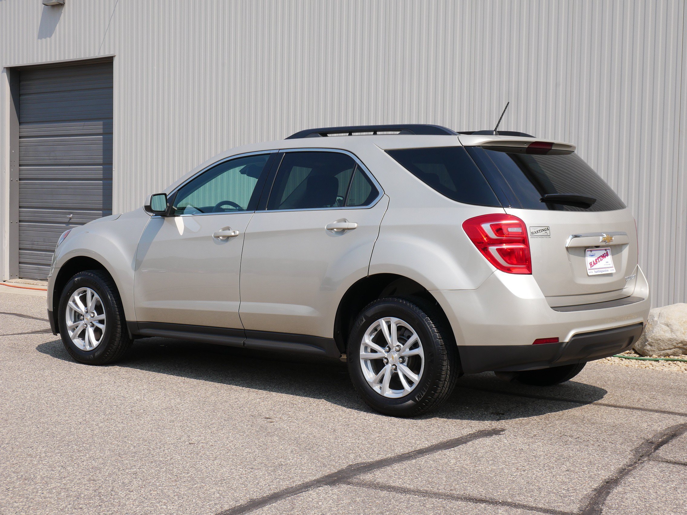 Used 2016 Champagne Silver Metallic Chevrolet LT image 3