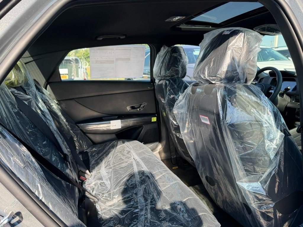 Used 2026 Gray Hyundai SEL Sport image 4