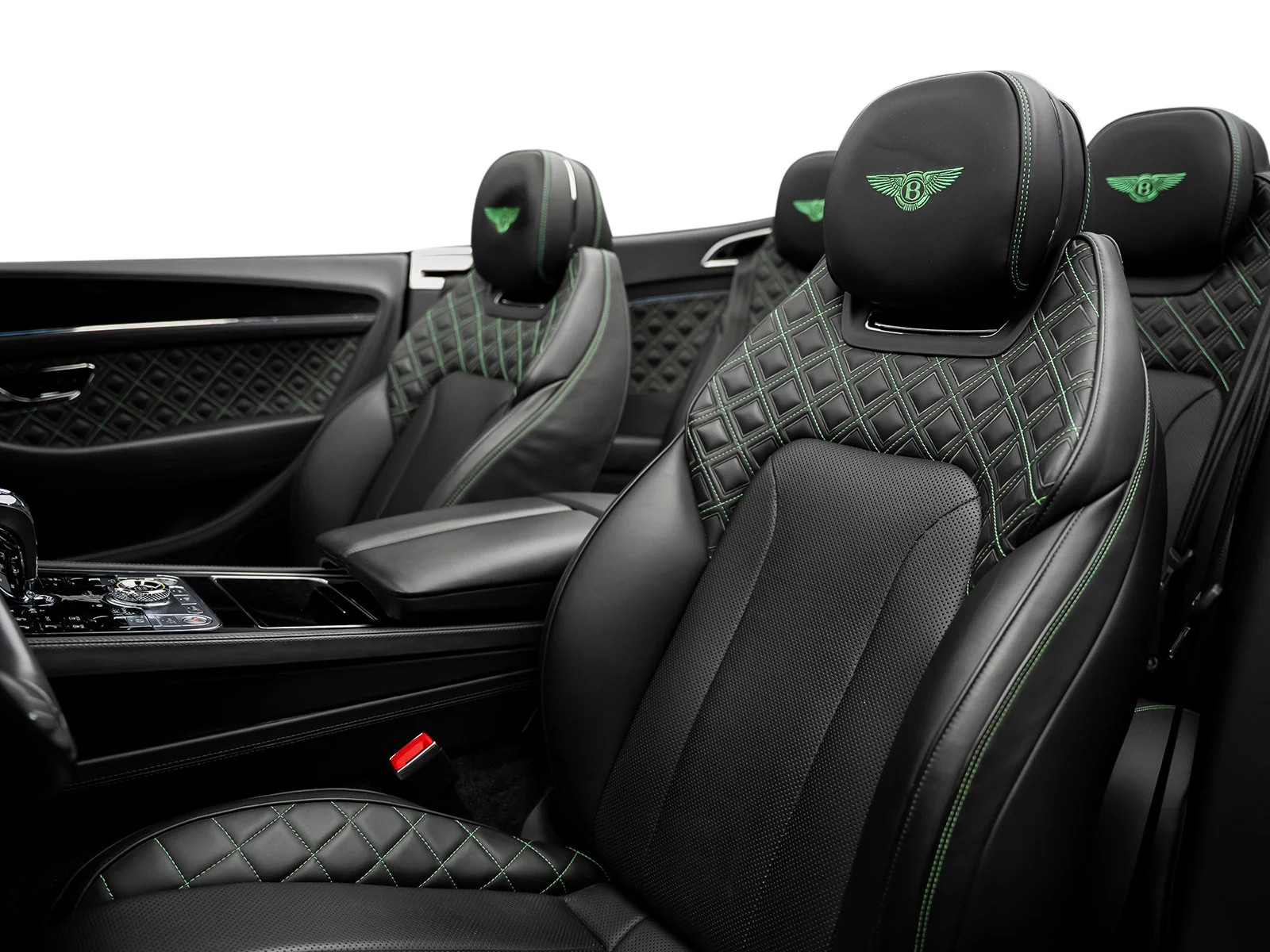 Used 2021  Bentley V8 image 31