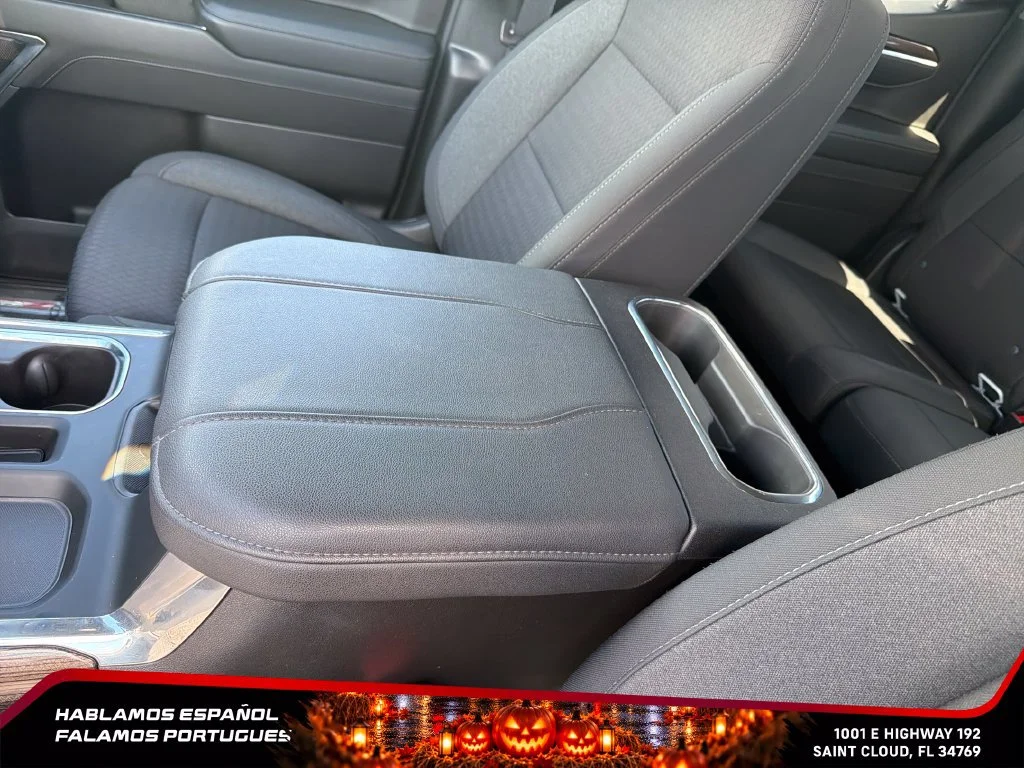 Used 2023 SUMMIT WHITE Chevrolet RST image 24