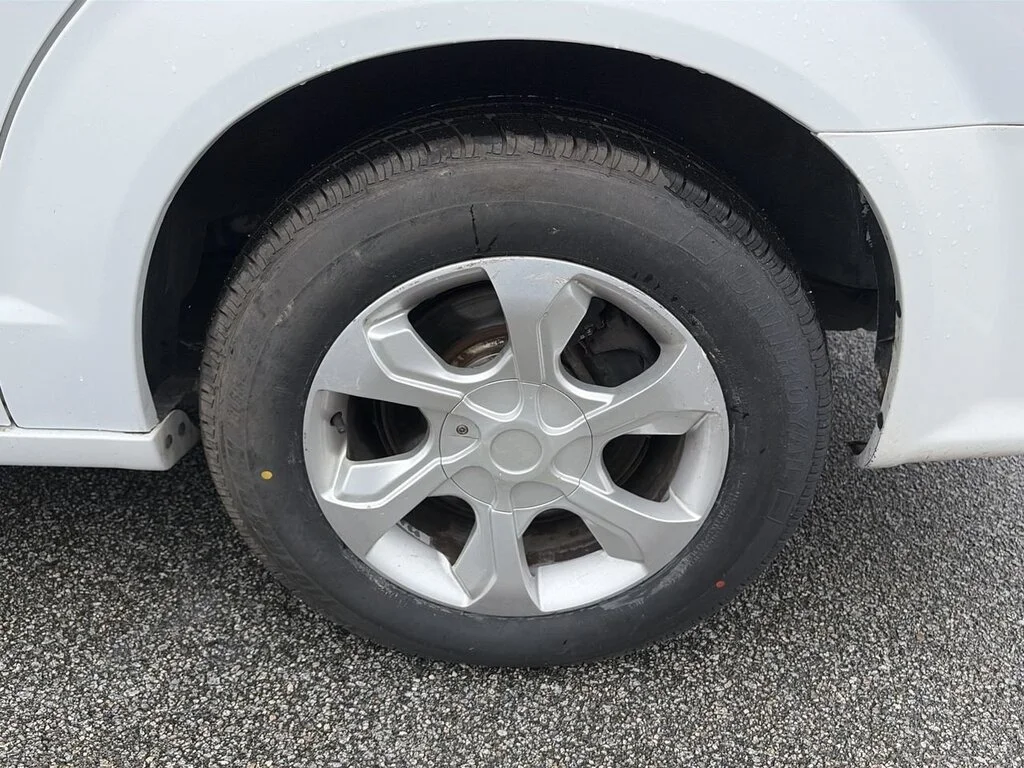 Used 2019 Bright White Dodge Crew Dilawri Certified   No Accidents   Regularly image 18