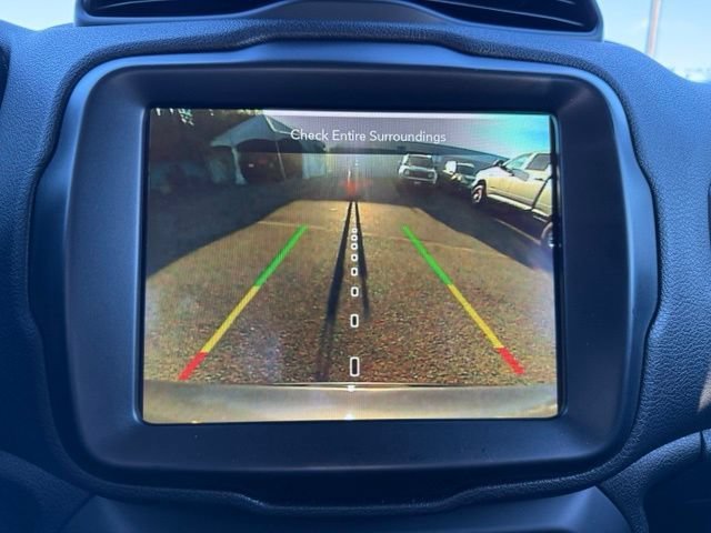 Used 2023 Graphite Gray Jeep Latitude image 28