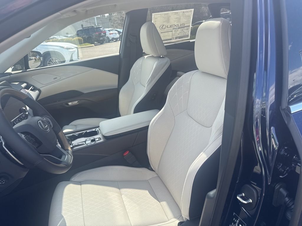 2026 Lexus RX 450h+ Luxury - Photo 6