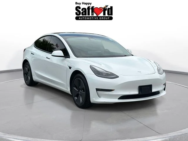 Used 2021 White Tesla Standard Range Plus image 9