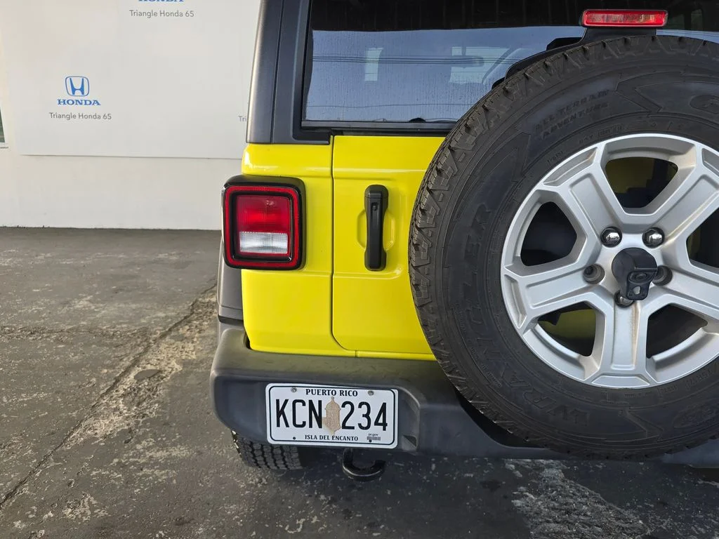 Used 2023 Yellow Jeep Sport S image 27